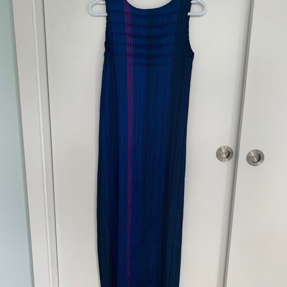 ISSEY MIYAKI Pleated Dress - Like New - Picture 2 of 3